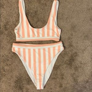 🎉Stripped high waisted bikini🎉